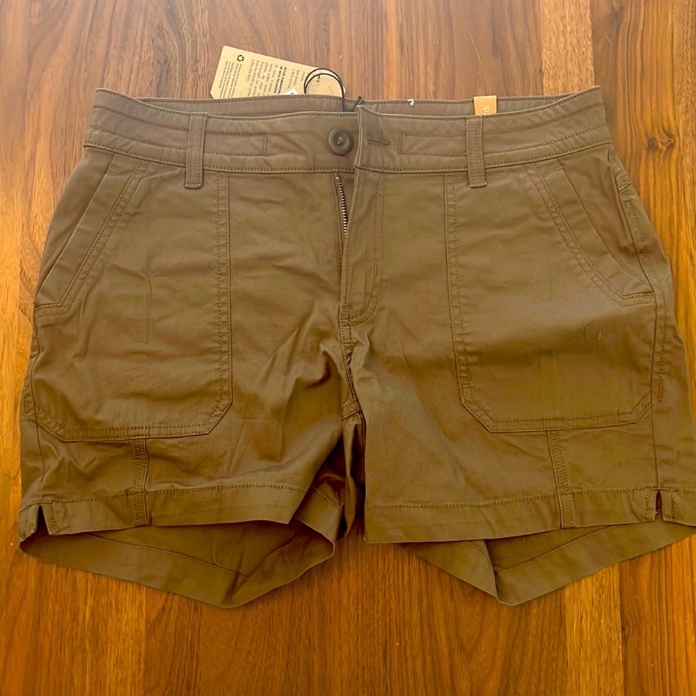 NEW Prana Elle Short in Mud, size 8